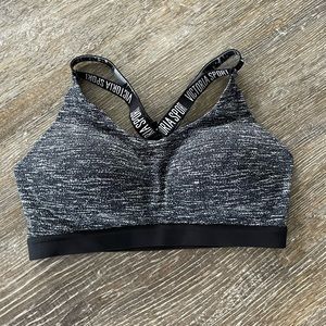 Victoria’s Secret 34C sports bra